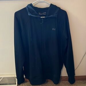 Great condition black Undeg Armour zip hoodie